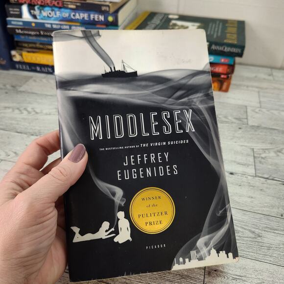 MIDDLESEX Jeffery Eugenides Trade Paperback Novel - Picture 1 of 12